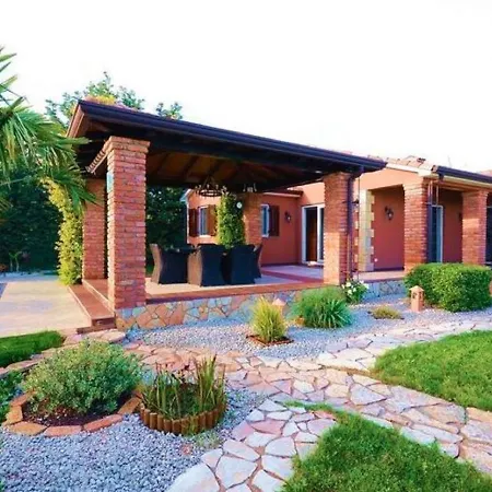 Tatil Evi Gorgeous Holiday In With Private Pool