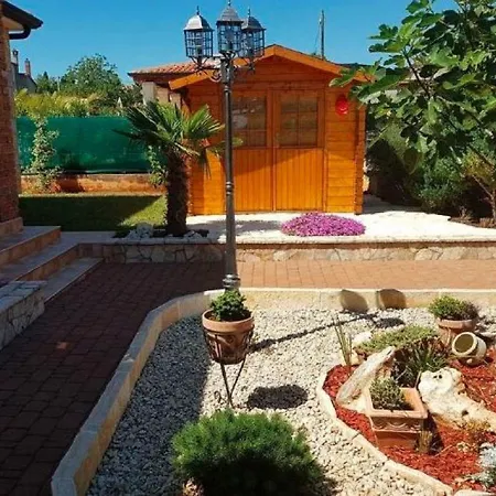 Gorgeous Holiday In With Private Pool Kaštelir